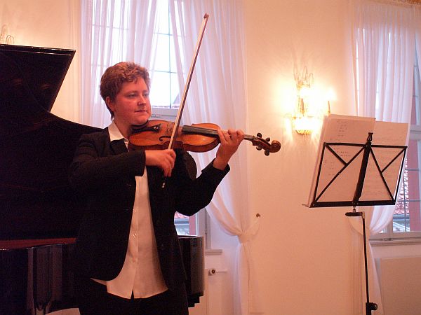 Wolfgang M&uuml;ller-Steinbach and Julia R&ouml;ntz